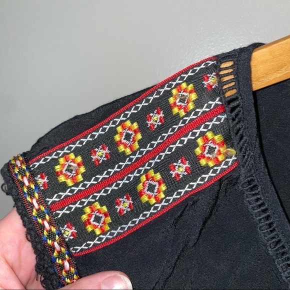 Daniel rainn embroidered blouse - Picture 5 of 8